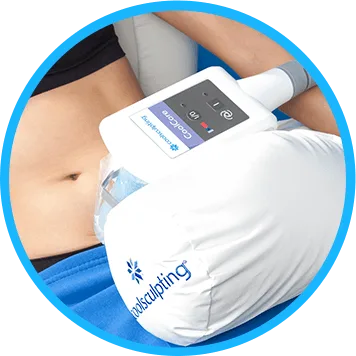 Fat freezing applicator placed on an abdomen at Cool Clinic, CoolSculpting fat freezing London